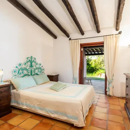 Cala Di Volpe 5br וילה אביאדורי