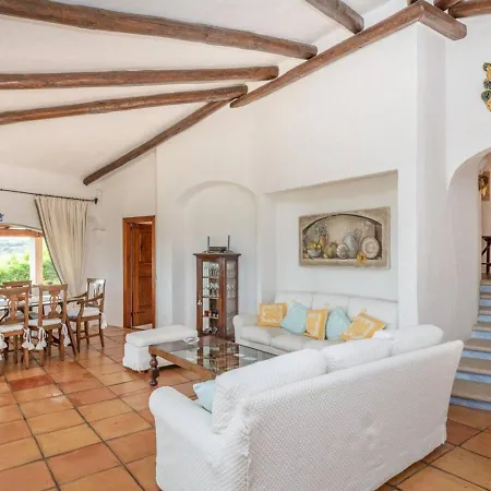 Cala Di Volpe 5br