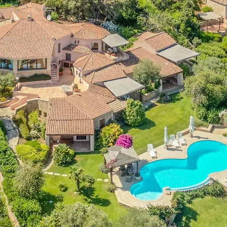 Cala Di Volpe 5br * אביאדורי