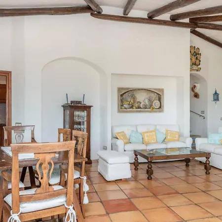 Cala Di Volpe 5br * אביאדורי